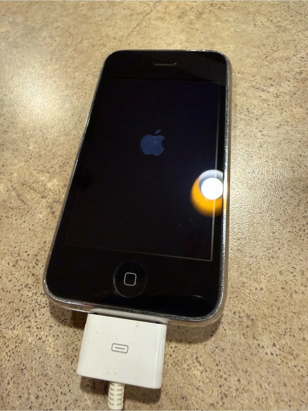 *FOR PARTS / REPAIR* Apple iPhone 3GS A1303 MC137LL/A White 16 GB w/ USB Cable